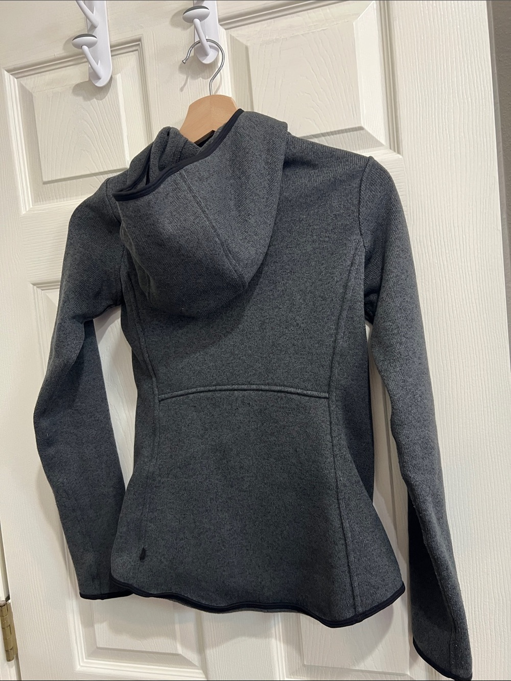 181. Lululemon Fleece & Thank You Pullover size 2 black grey - Picture 8 of 10